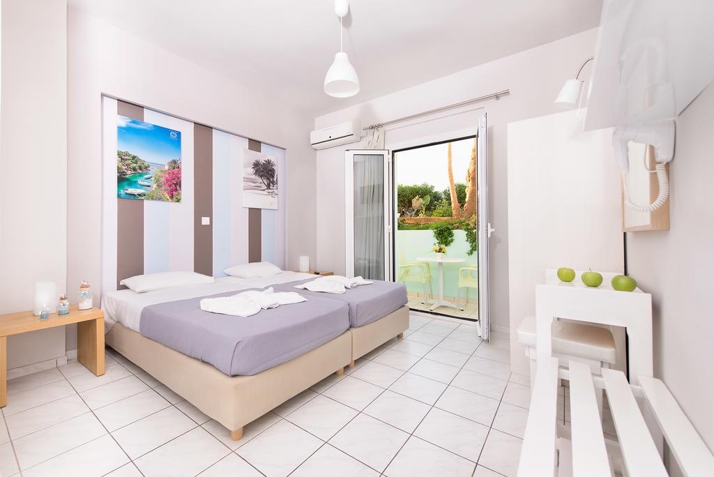 Ilios Stalis Aparthotel Exteriör bild