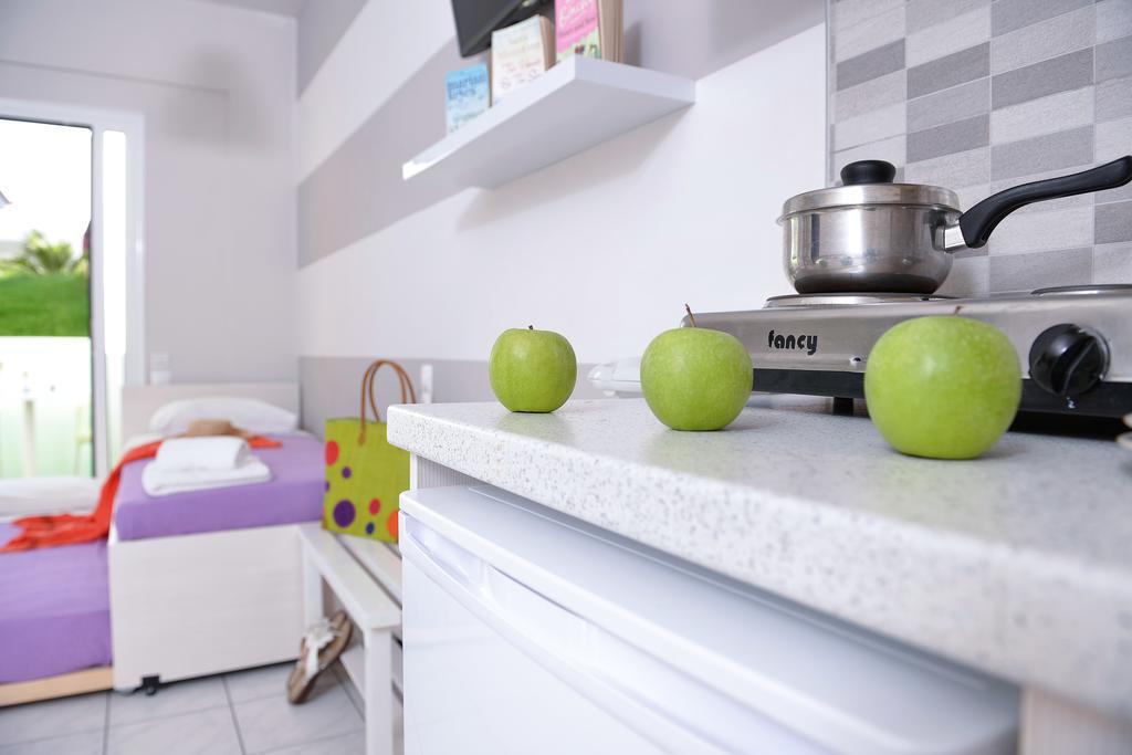 Ilios Stalis Aparthotel Exteriör bild