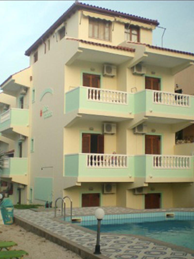 Ilios Stalis Aparthotel Exteriör bild