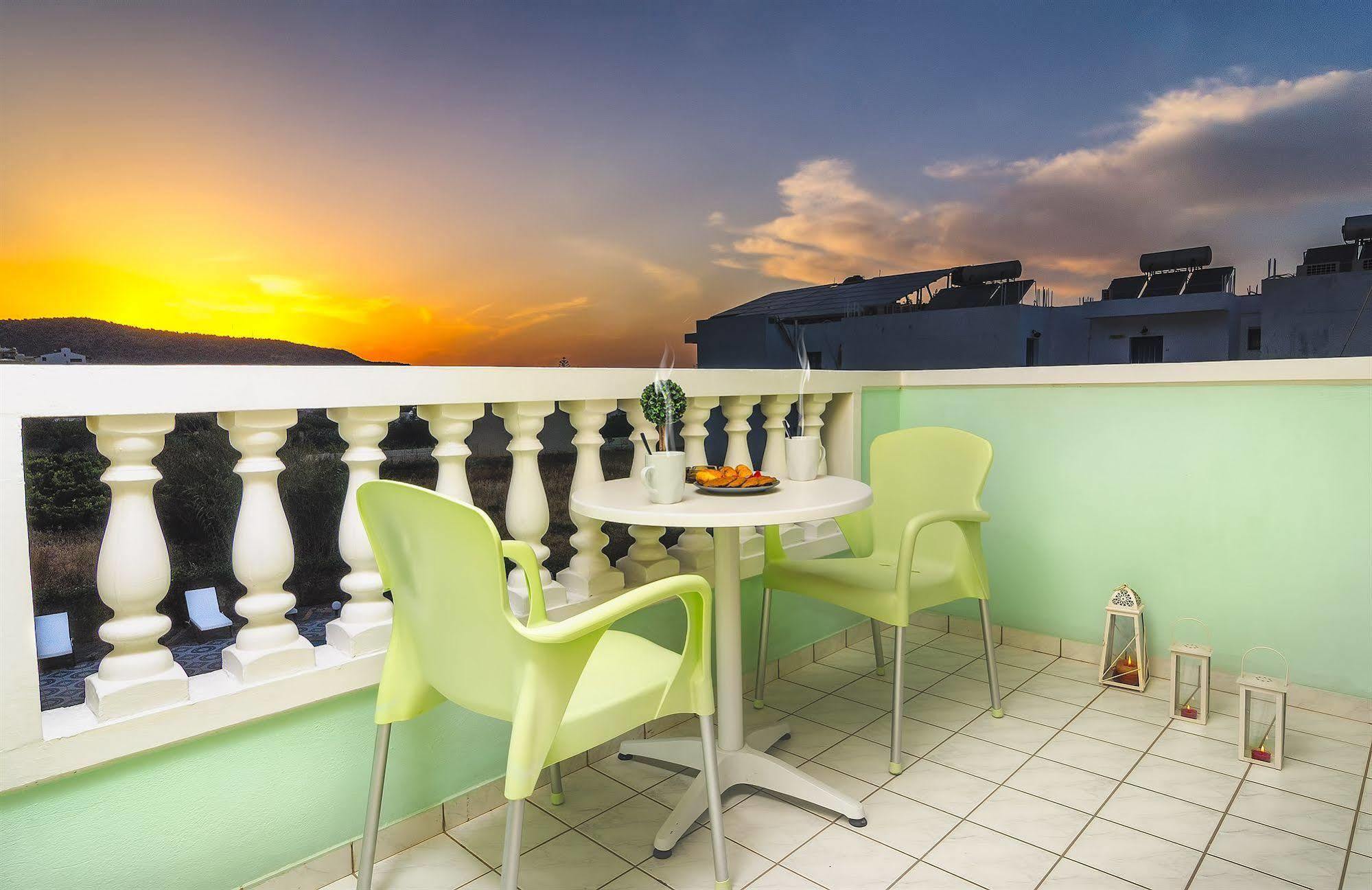 Ilios Stalis Aparthotel Exteriör bild